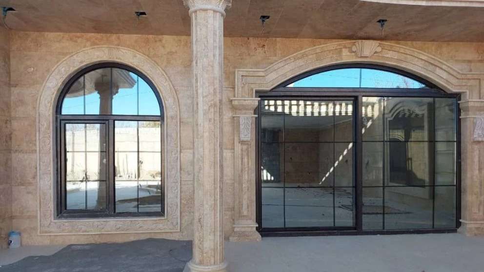 Arsa Vin Sharifi doors and windows