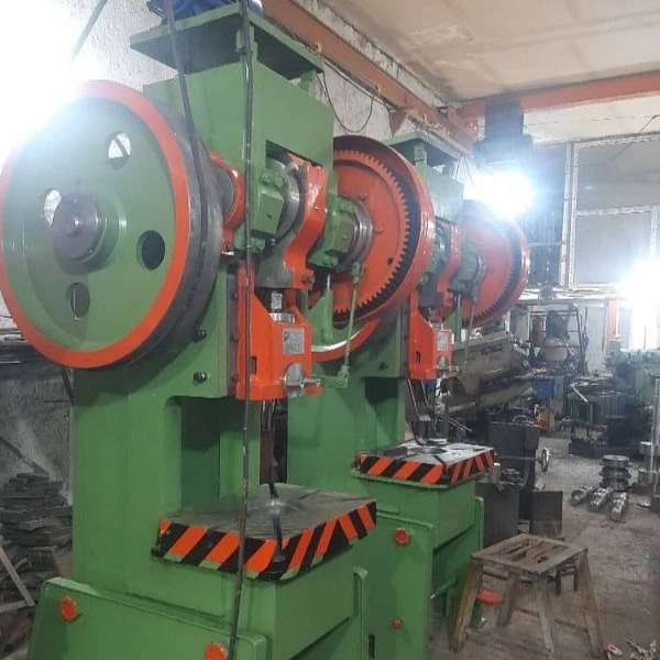 پرسهای ضربه ای و دنده ای پرس سازی ثامن