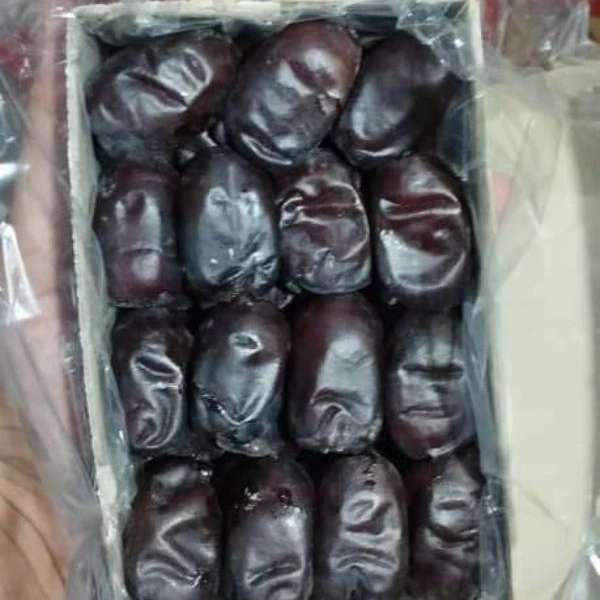 صادرات خرمای درجه یک مضافتی برادران امجزی نژاد در کرمان