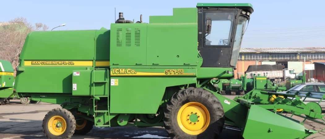 Combine thresher