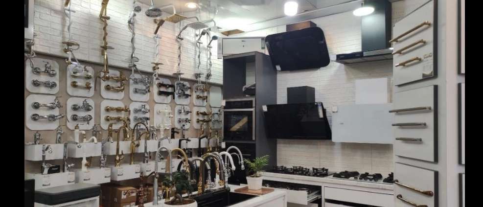 Nice sink and hood and mdf store