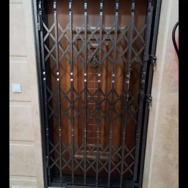 درب آکاردئونی رحیمی در بابل