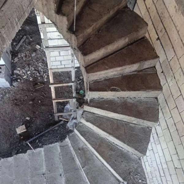 پله گرد بتنی نرده بتنی و پله پیچ بتنی رضازاده