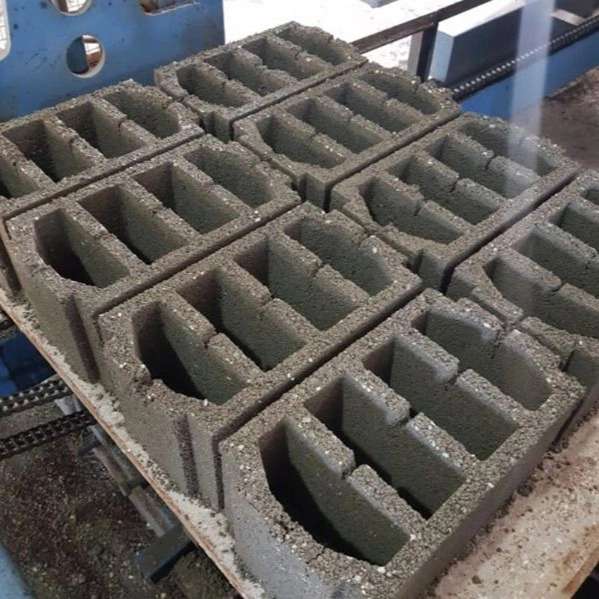 بلوک سبک و فوق سبک پوکه ای و گازی