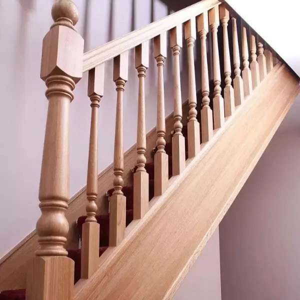 پله پیچ و نرده چوبی و مصنوعات چوبی ماکان چوب
