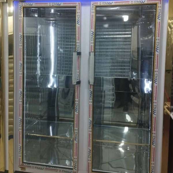 دنیای یخچال حسینی