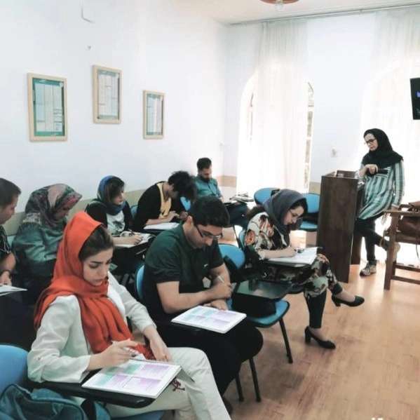 آموزشگاه زبان
