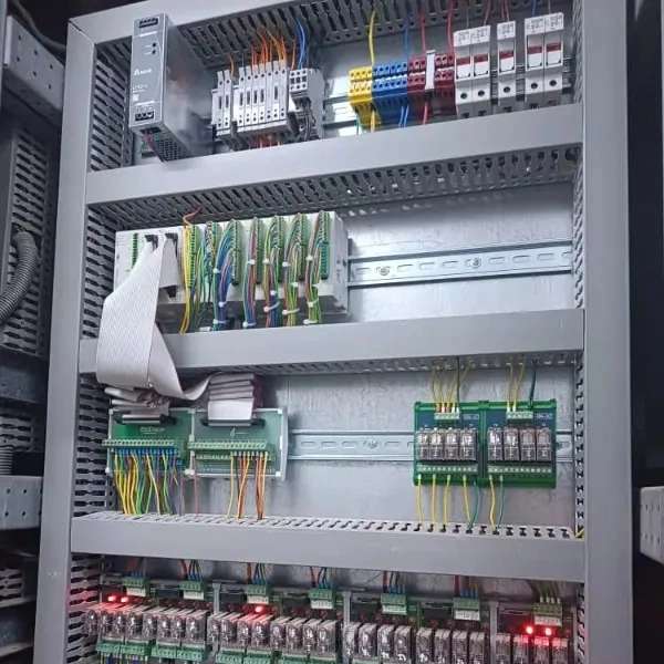 شرکت فرداد صنعت ویستا اتوماسیون برق صنعتی plc درایو شیراز