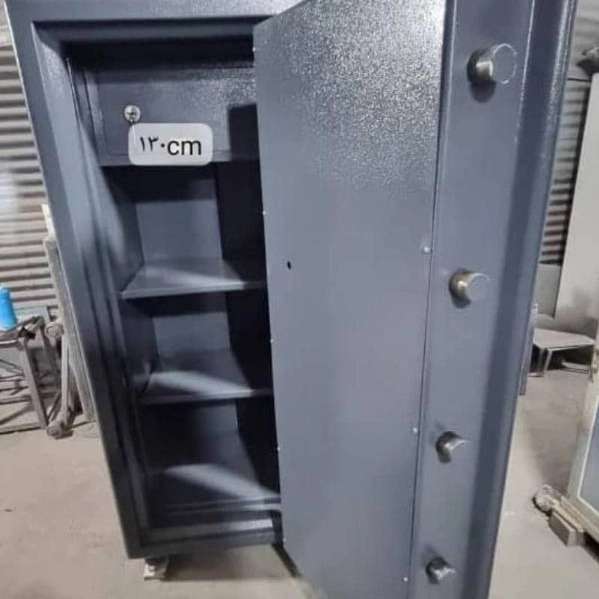 گاوصندوق ایران کاوه