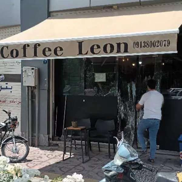 تولید و نصب سایبان و خیمه و چادردوزی مجتبی غلامی در اصفهان