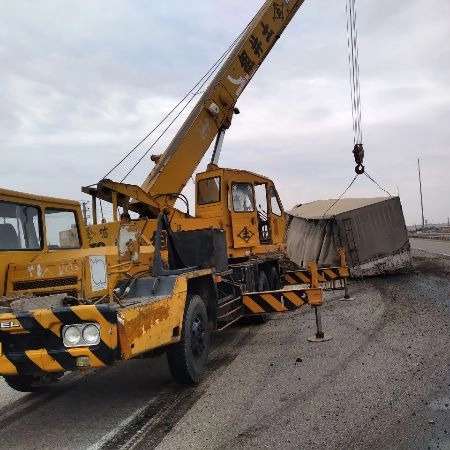گزارشات تصویری عملکرد 1402  از امداد رسانی های امداد خودرو قزوین در استان قزوین