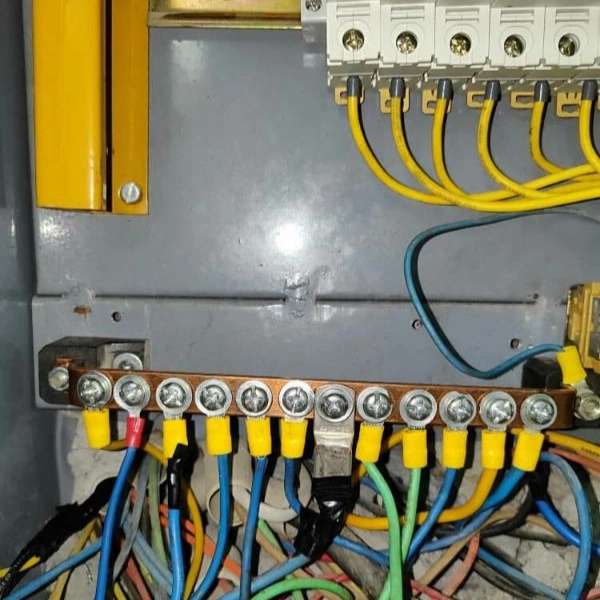 برقکاری صنعتی و ساختمانی علی اکبر مساح زاده