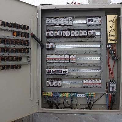 اجرا برق کارخانجات و گلخانه ها اجرا برق کارخانجات و گلخانه ها