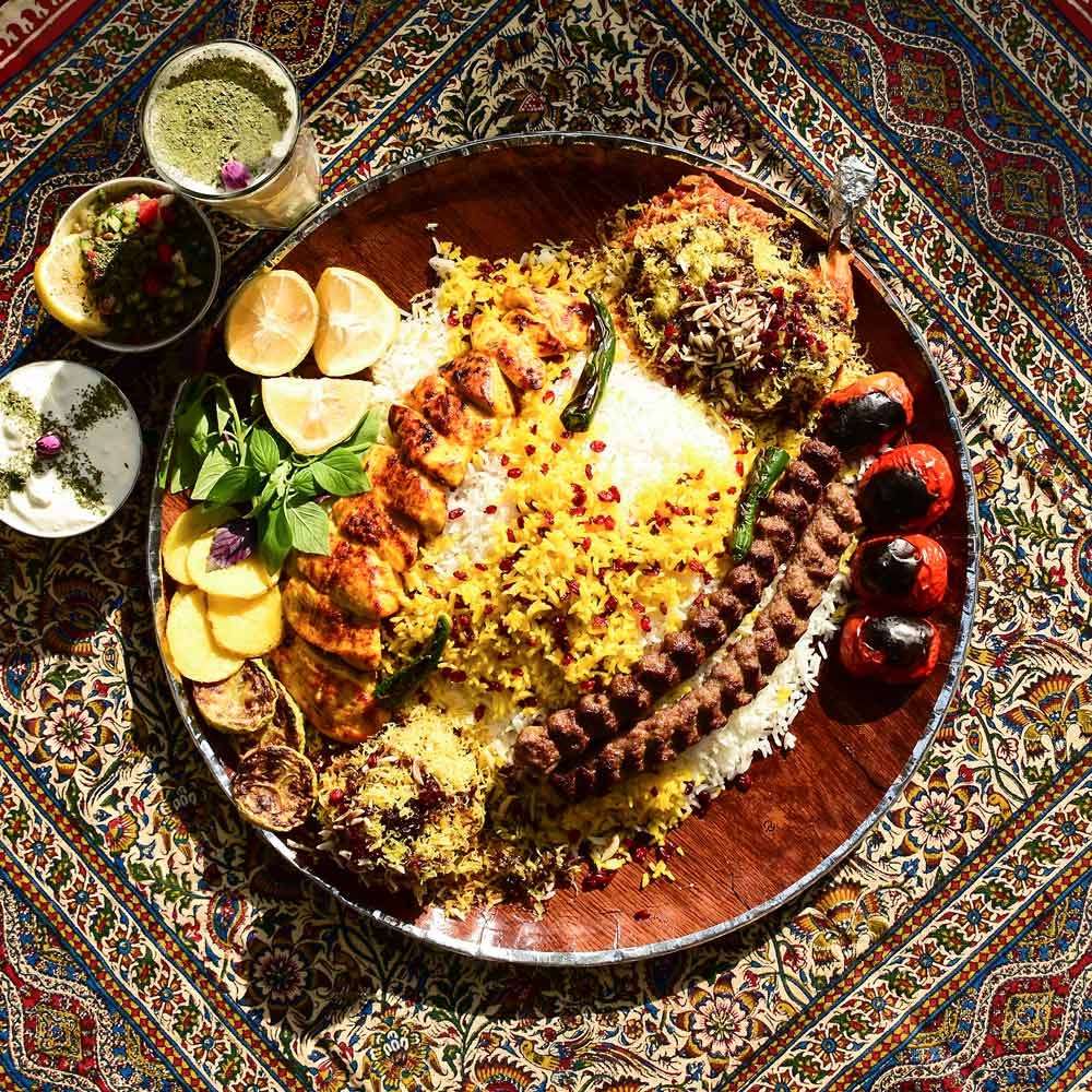 رستوران کوروش در نوشهر