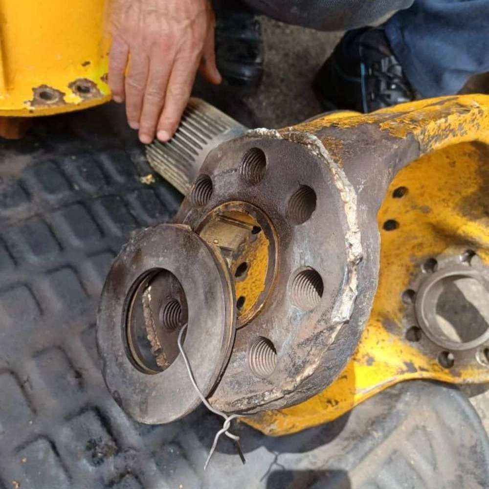 تعمیرات تخصصی بوم خشک و گیربکس