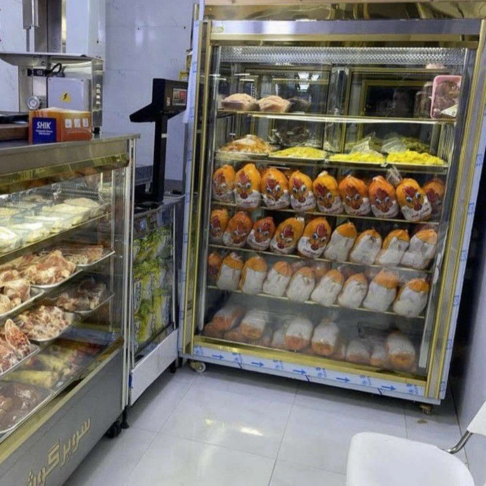 کولاک سرما، تولید یخچال صنعتی فروشگاهی سردخانه هاپیر مارکت در کرج