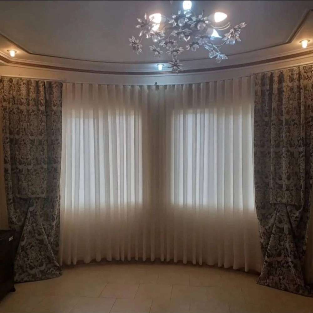 پرده مرکزی مسعودیان