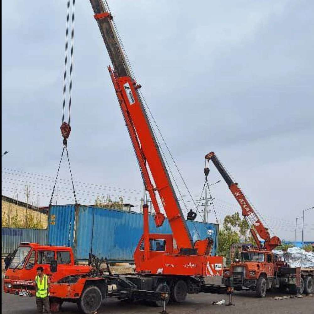 جرثقیل های سبک سنگین کمرشکن و تریلر در قزوین