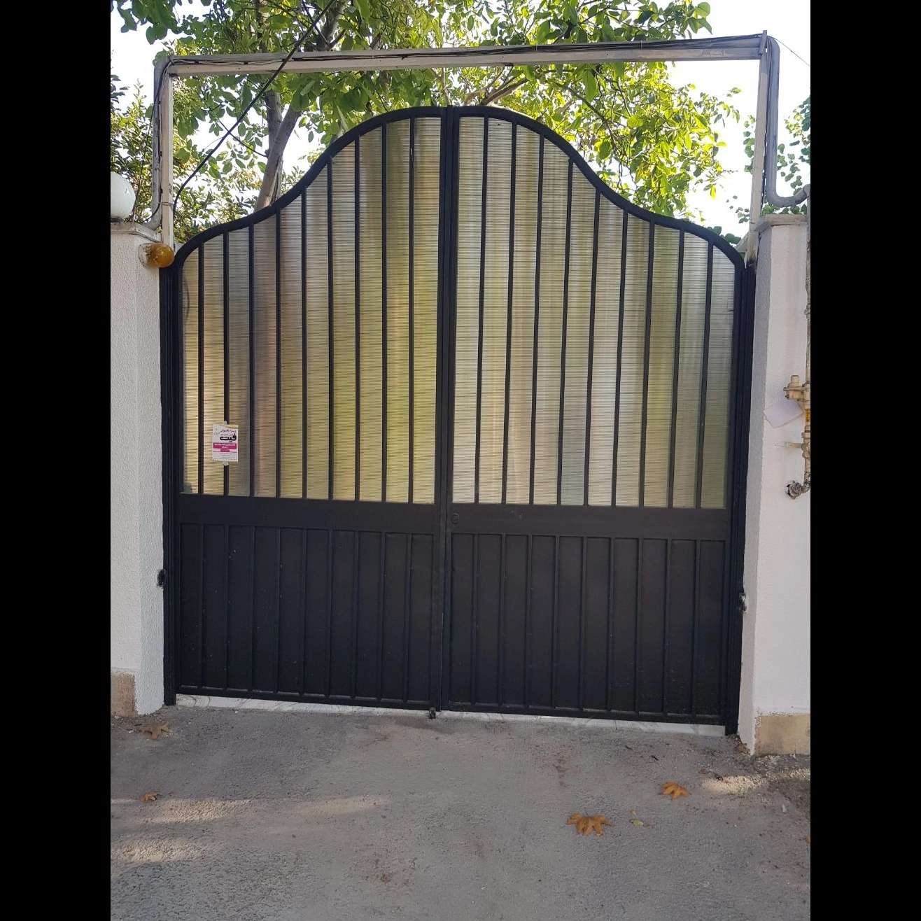 نقاشی درب پارکینگ باقیمتی ارزان درباغستان کرج