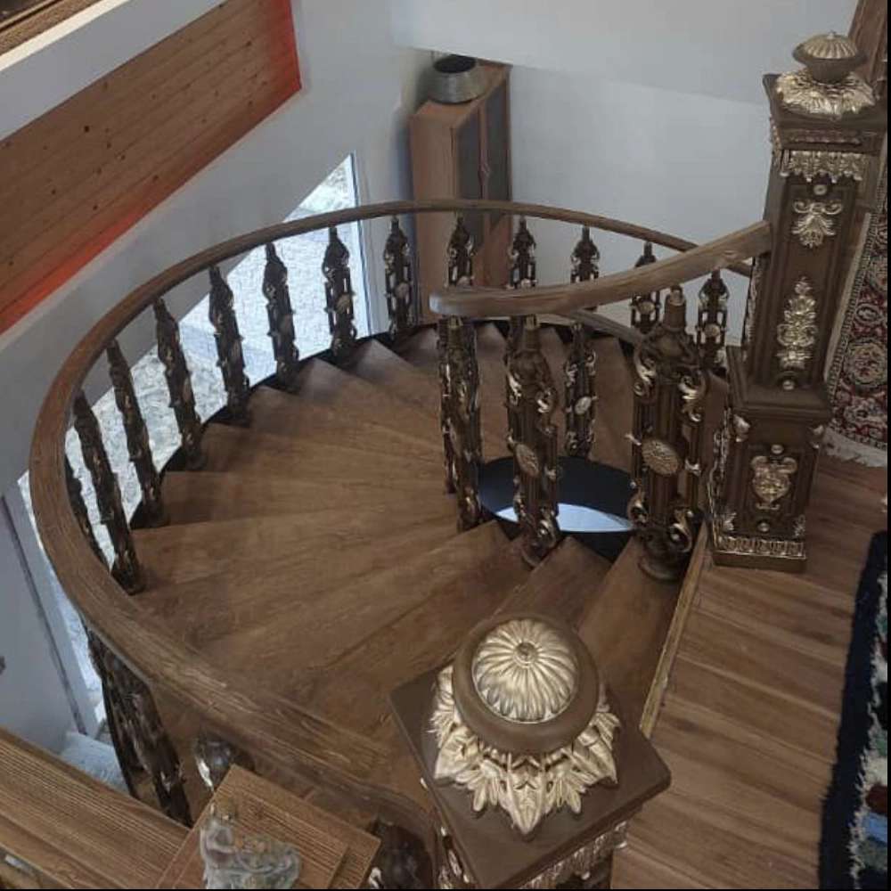 Implementation of two-axis bent staircase structure with modern sheet