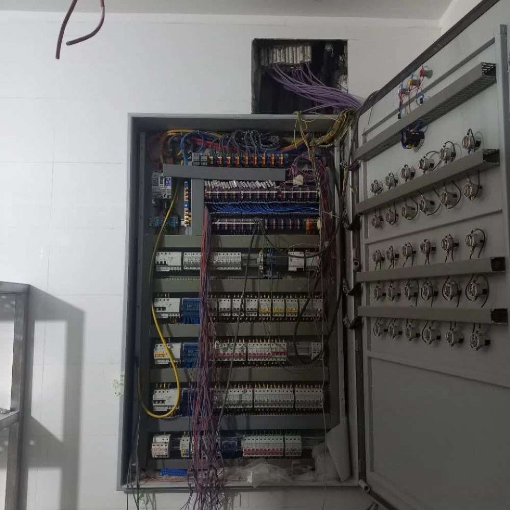 مونتاژ تابلو برق صنعتی