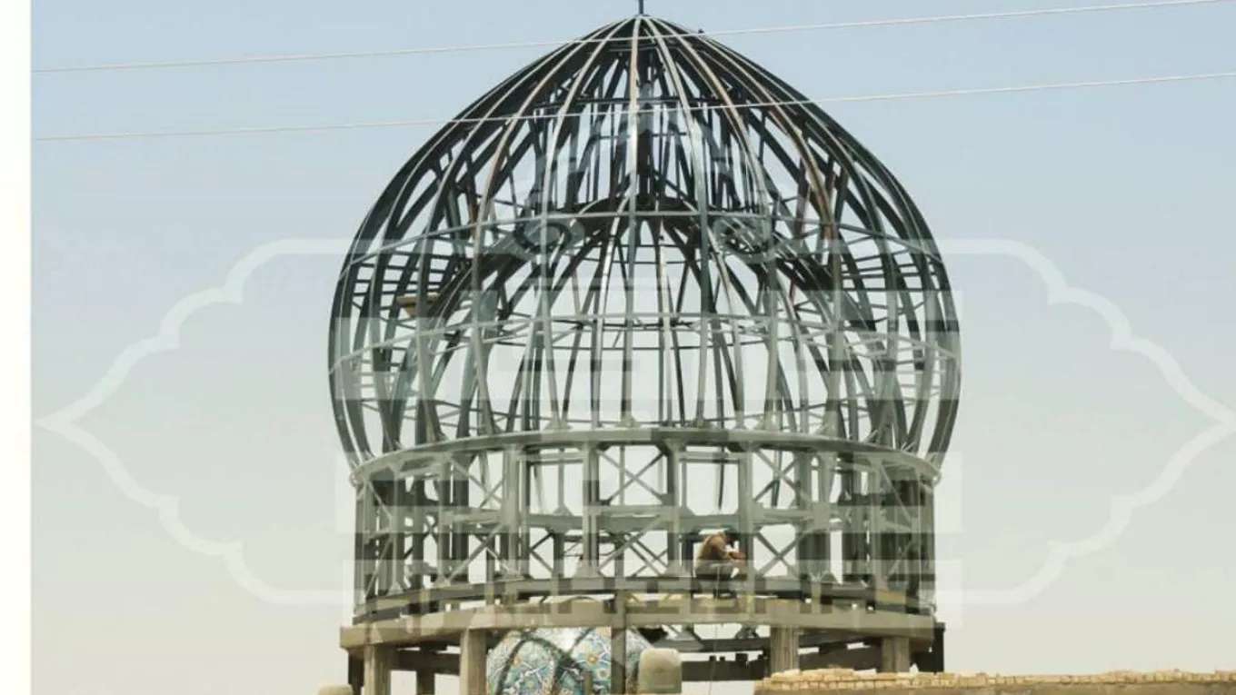 The dome and garland of truth