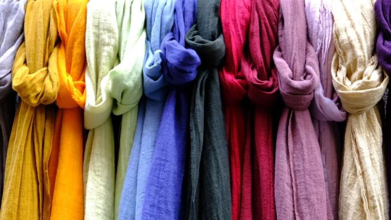 Circulation shawls and scarves