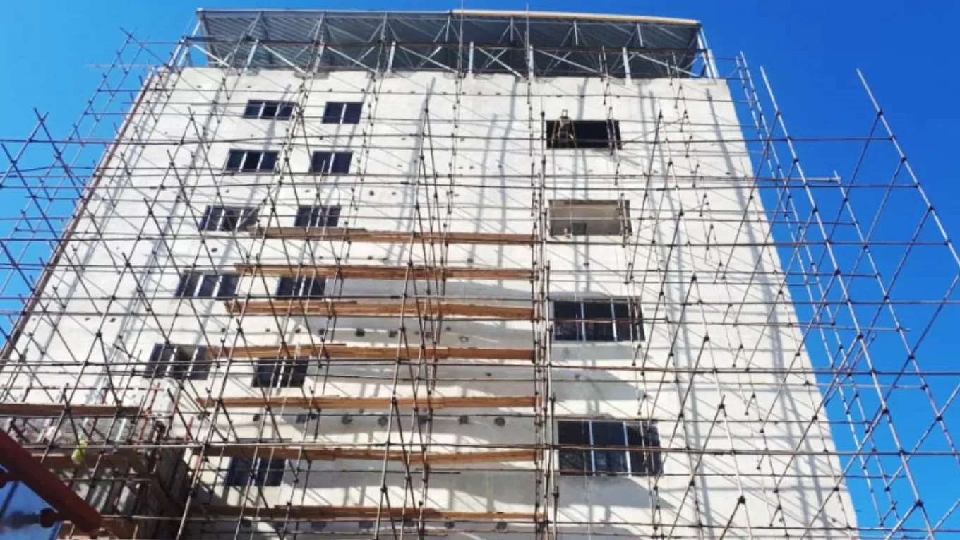 Sky metal scaffolding