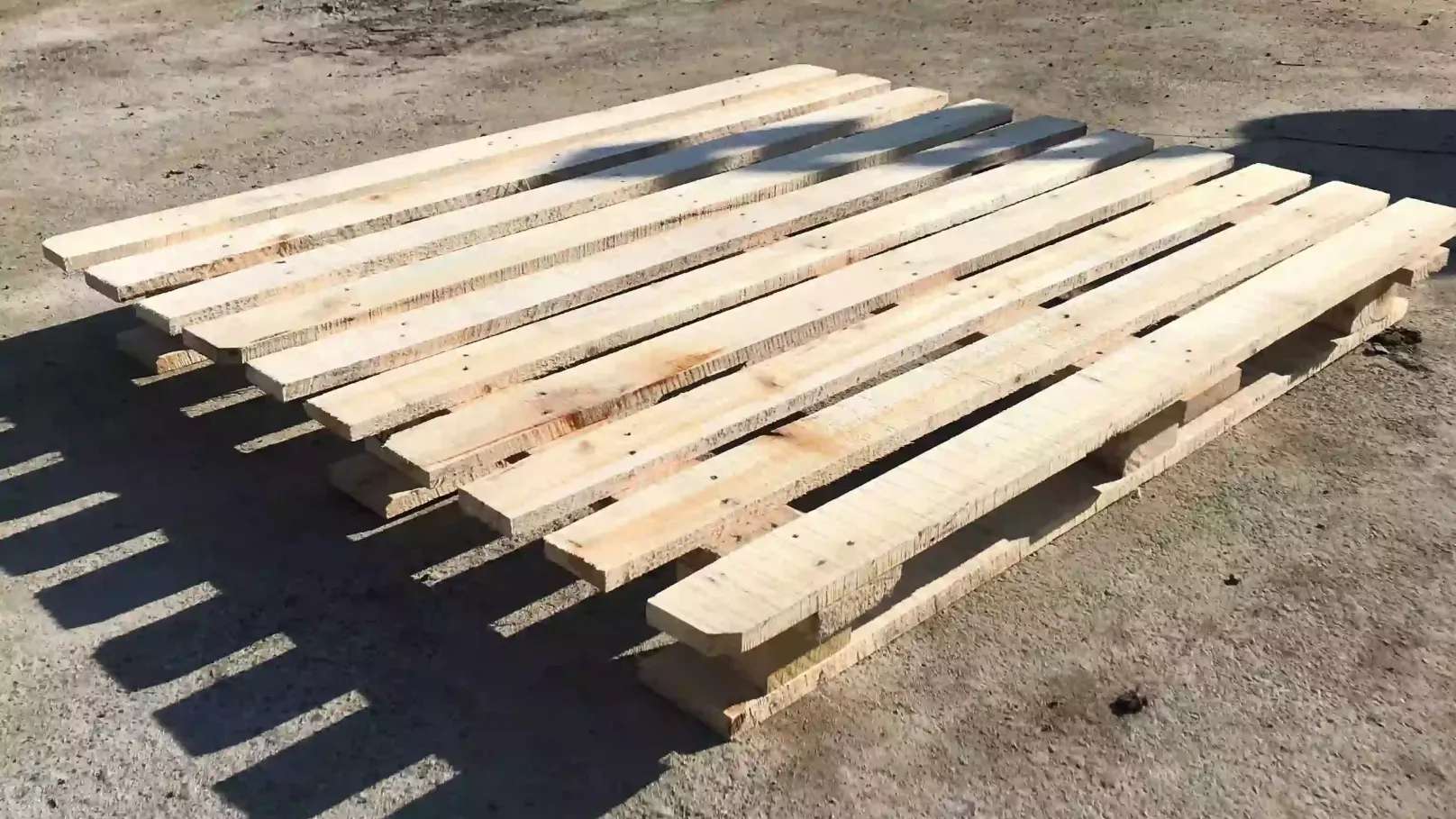 Kamkar palet ve ahşap fabrikası
