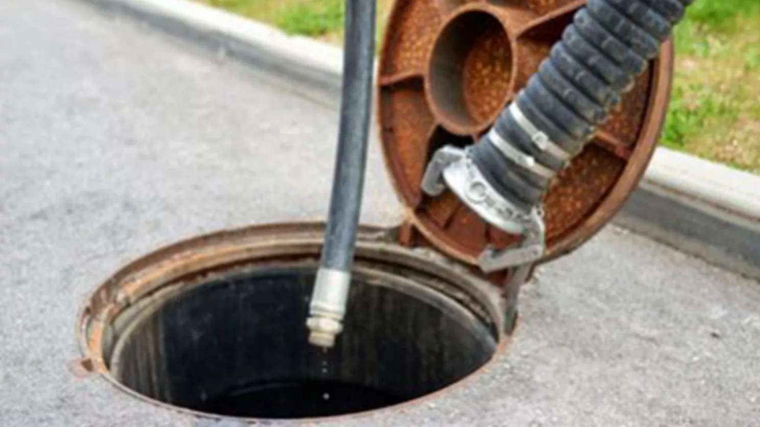 Pipe opening and draining of Akbari well