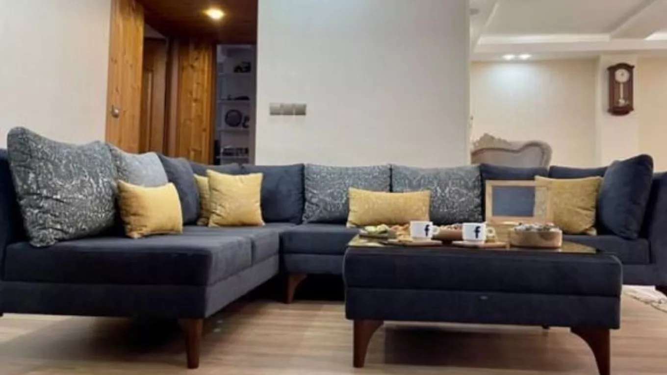 Rajabi furniture market