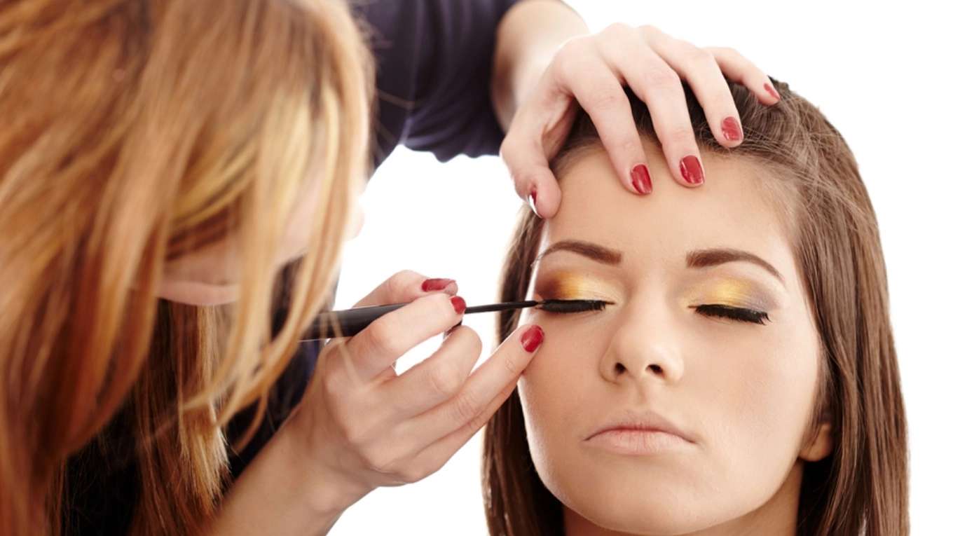 Shamin beauty salon, humanitarian