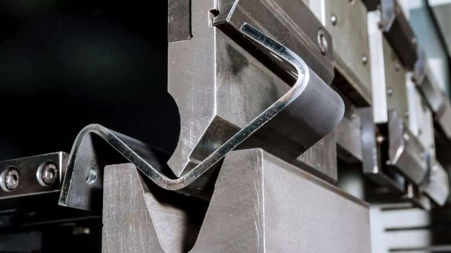 Precision cutting benders