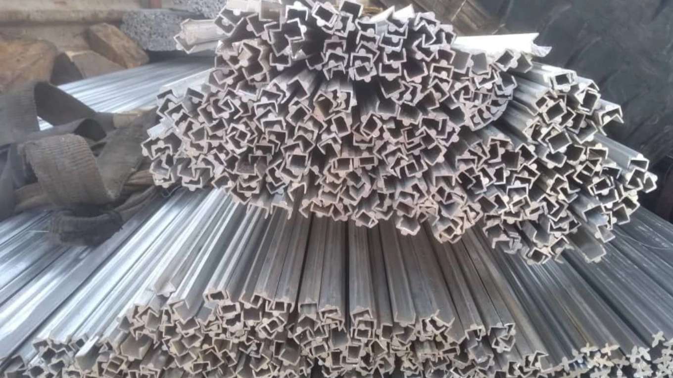 Production of tough upvc aluminum rail