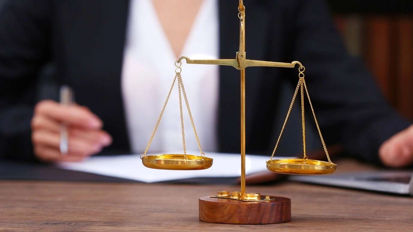 Seyyed Mohammad Amini'nin avukatlık bürosu