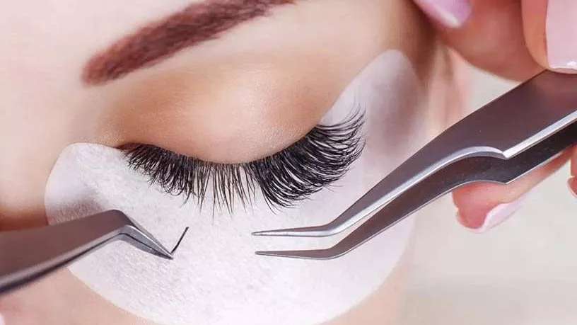 Sarah Ahmadzadeh specialized eyelash transplant