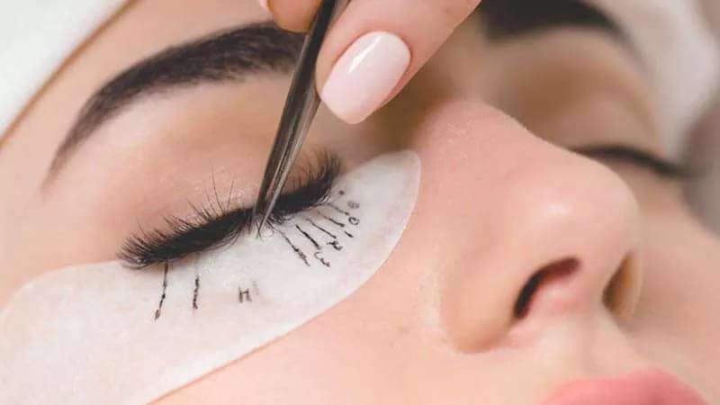 Sarah Ahmadzadeh specialized eyelash transplant