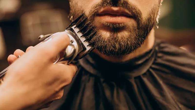 Maliki's golden comb hair salon