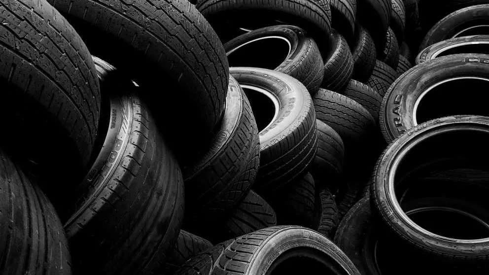 Selling tires in Thailand