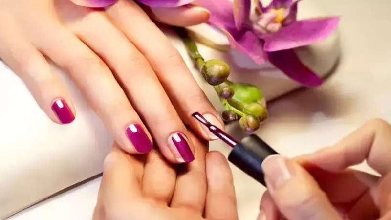Unique nail implant