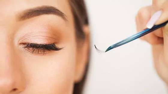 Azi eyelash implantation