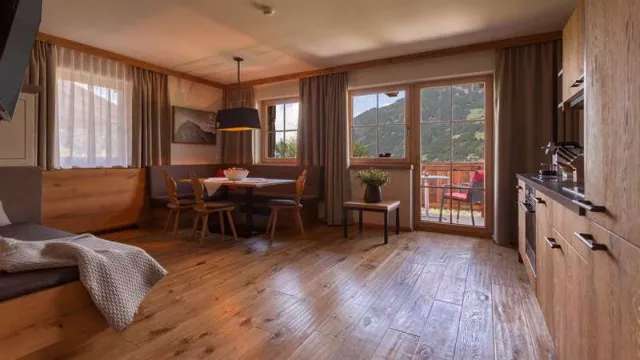 Artiko wood house