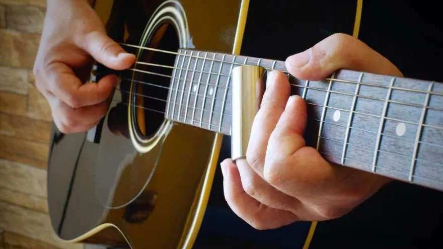 Moazzami's musical instruments