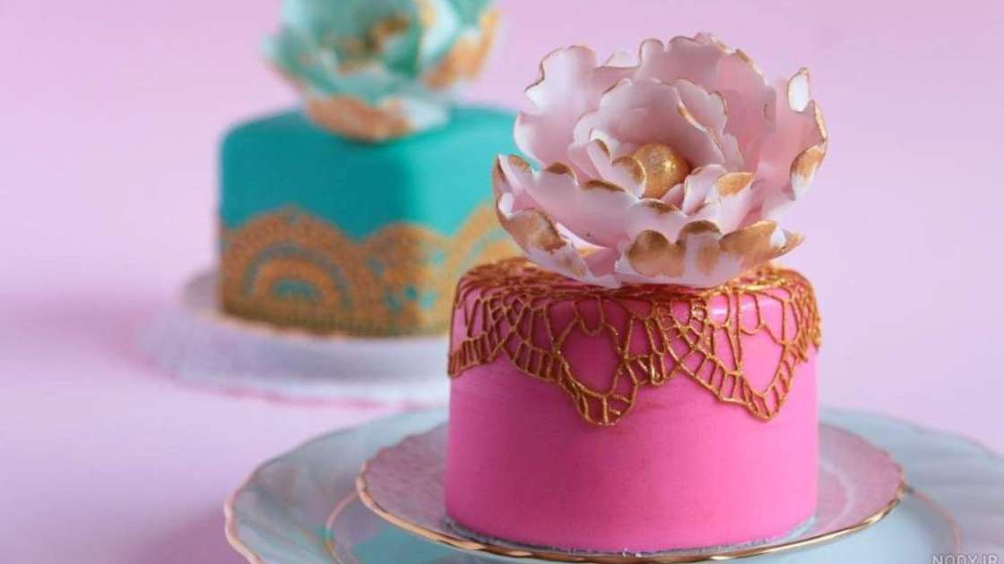 Elaine's homemade cake and mini cake