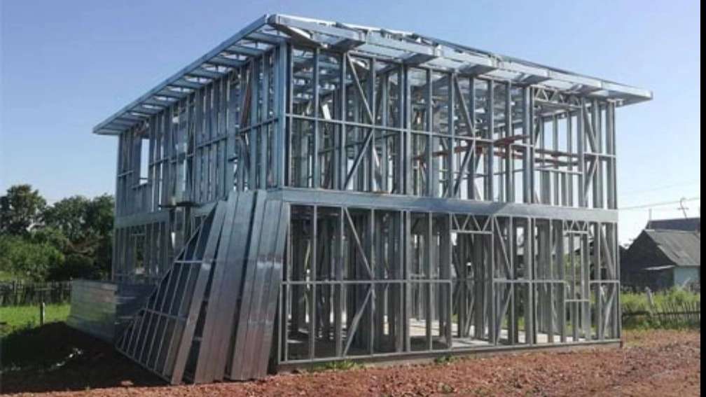 Kenaf and LSF structures of the hangar