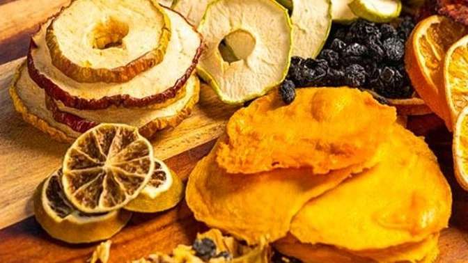 Import and export of dried fruit