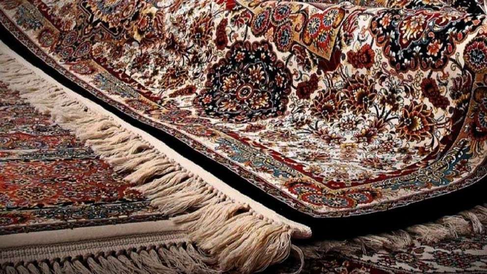 Desert carpet cleaning in Yazd