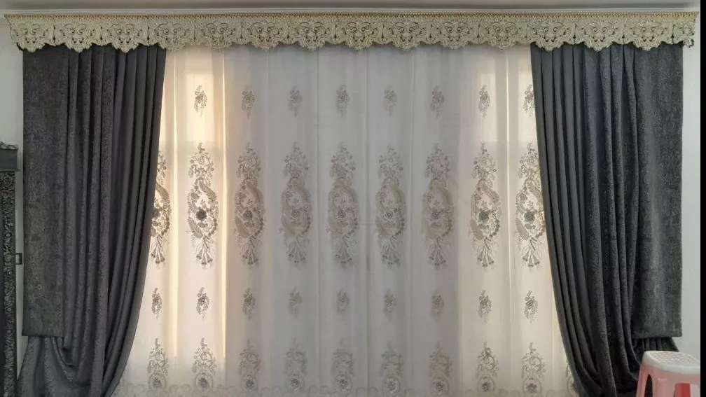 Pardah Mansour Gallery