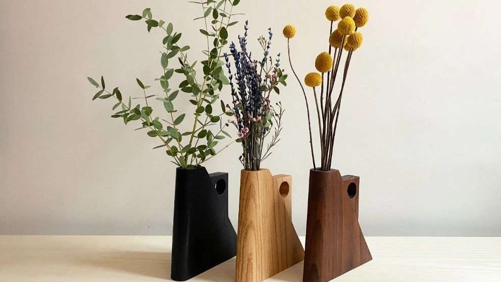 Sale of all kinds of wood and metal in Moradi