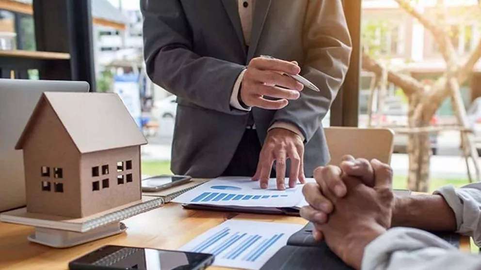 Real estate consultant